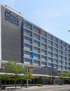 Four Points by Sheraton Windsor Downtown