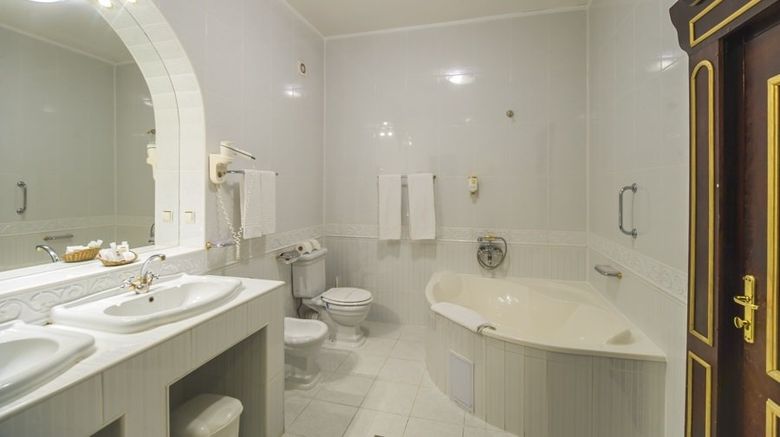 <b>Hotel Aurelius Imparatul Romanilor Suite</b>. Images powered by <a href="https://www.leonardoworldwide.com/" title="Leonardo Worldwide" target="_blank">Leonardo</a>.