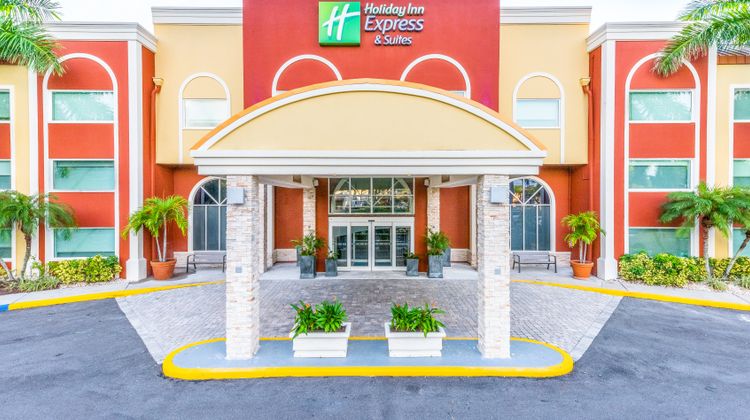 Holiday Inn Express/Stes Bradenton West Exterior