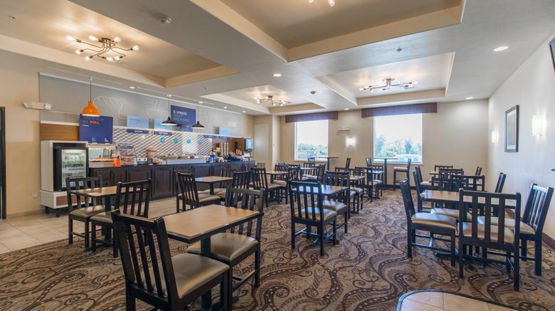 <b>Holiday Inn Express & Stes Oklahoma City Restaurant</b>. Images powered by <a href="https://www.leonardoworldwide.com/" title="Leonardo Worldwide" target="_blank">Leonardo</a>.