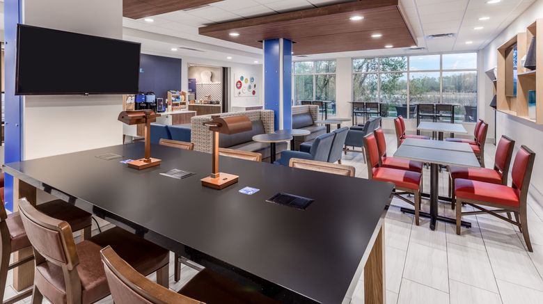 <b>Holiday Inn Express & Suites Hammond Restaurant</b>. Images powered by <a href="https://www.leonardoworldwide.com/" title="Leonardo Worldwide" target="_blank">Leonardo</a>.