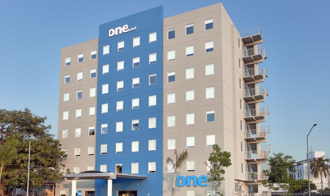 One Acapulco Diamante Exterior