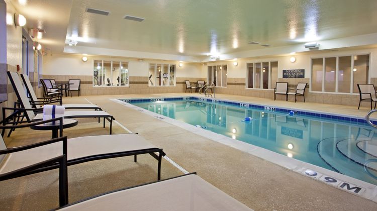 Holiday Inn Express Hotel & Suites Pool