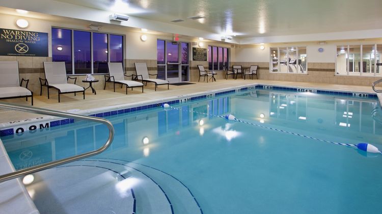 Holiday Inn Express Hotel & Suites Pool