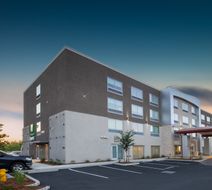 Holiday Inn Express & Suites Chico Exterior
