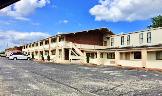 Red Carpet Inn Exterior