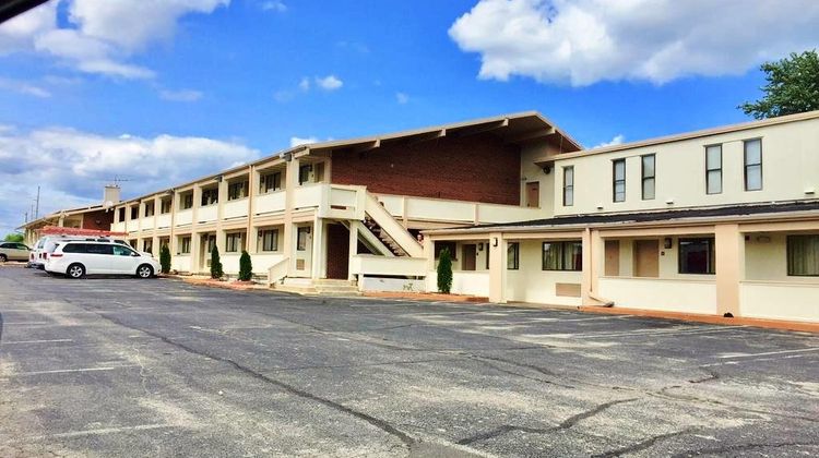 Red Carpet Inn Exterior