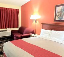 Red Carpet Inn Room