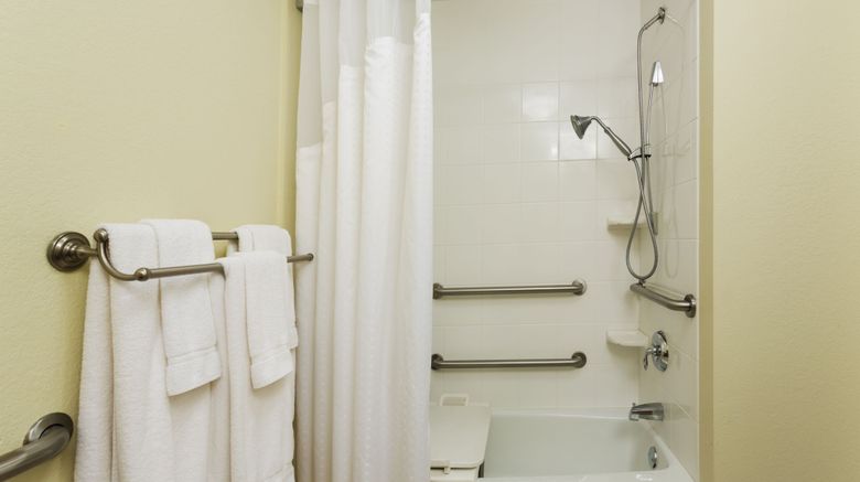 <b>Holiday Inn Express & Suites Room</b>. Images powered by <a href="https://www.leonardoworldwide.com/" title="Leonardo Worldwide" target="_blank">Leonardo</a>.
