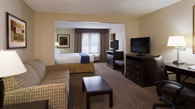 <b>Holiday Inn Express & Suites Suite</b>. Images powered by <a href="https://www.leonardoworldwide.com/" title="Leonardo Worldwide" target="_blank">Leonardo</a>.