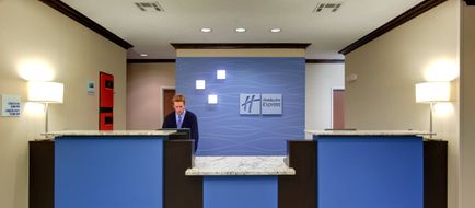 Holiday Inn Express Albuquerque Airport Lobby