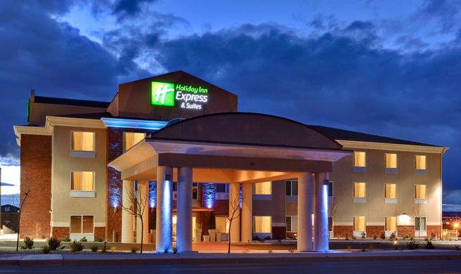 Holiday Inn Express Albuquerque Airport Exterior