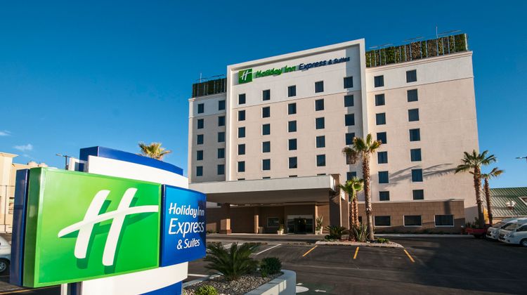 Holiday Inn Express & Suites Juventud Exterior