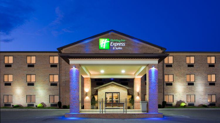 Holiday Inn Express Elkins Exterior