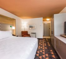 Holiday Inn Boone University Area Room
