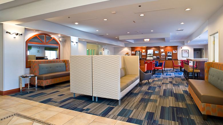 <b>Holiday Inn Express Lobby</b>. Images powered by <a href="https://www.leonardoworldwide.com/" title="Leonardo Worldwide" target="_blank">Leonardo</a>.