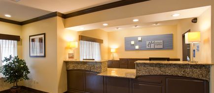 Holiday Inn Express Lobby