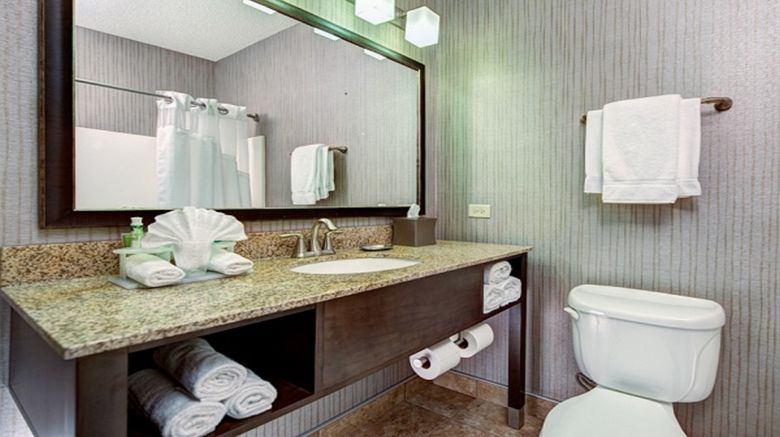 <b>Holiday Inn Express Room</b>. Images powered by <a href="https://www.leonardoworldwide.com/" title="Leonardo Worldwide" target="_blank">Leonardo</a>.