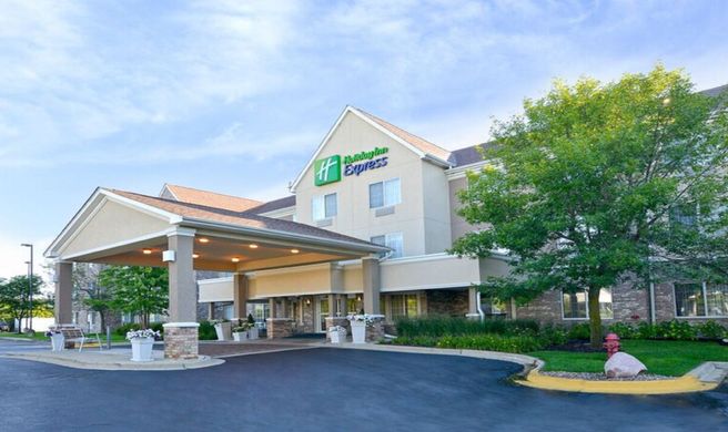 Holiday Inn Express Exterior