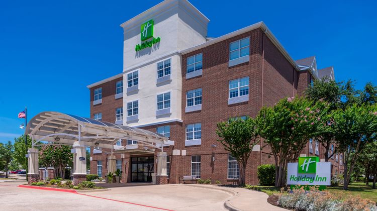 Holiday Inn Express Hotel & Suites Exterior