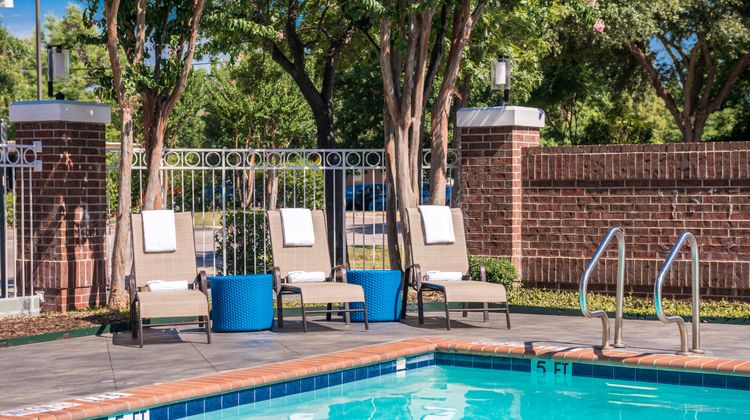 Holiday Inn Express Hotel & Suites Pool