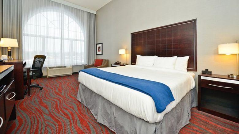 <b>Holiday Inn Express and Suites Utica Suite</b>. Images powered by <a href="https://www.leonardoworldwide.com/" title="Leonardo Worldwide" target="_blank">Leonardo</a>.
