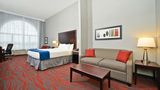Holiday Inn Express and Suites Utica Suite