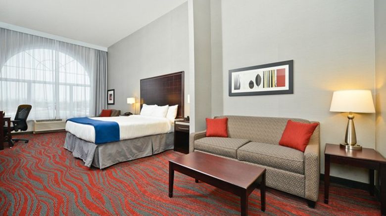 <b>Holiday Inn Express and Suites Utica Suite</b>. Images powered by <a href="https://www.leonardoworldwide.com/" title="Leonardo Worldwide" target="_blank">Leonardo</a>.