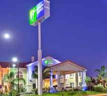 Holiday Inn Express Exterior