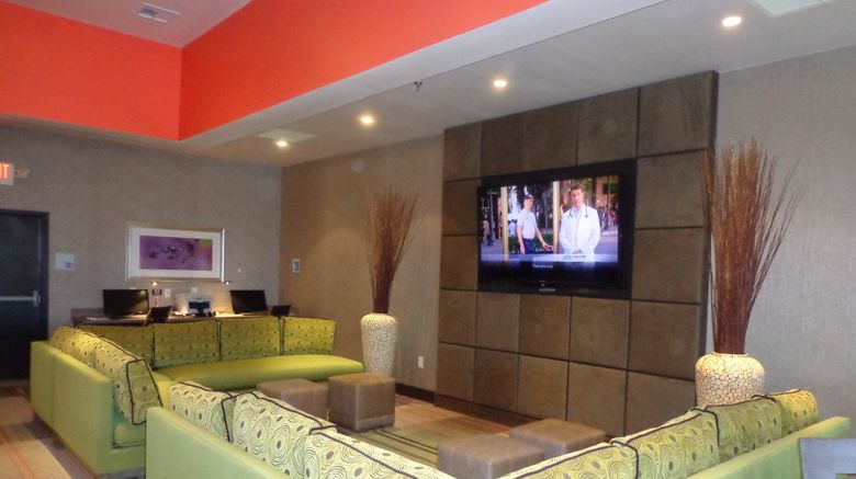 <b>Holiday Inn Express Frisco Lobby</b>. Images powered by <a href="https://www.leonardoworldwide.com/" title="Leonardo Worldwide" target="_blank">Leonardo</a>.
