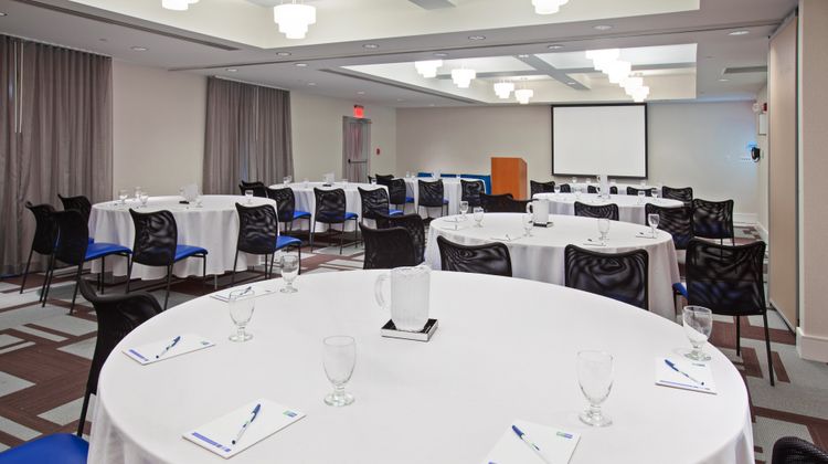 Holiday Inn Express Fishers Ballroom
