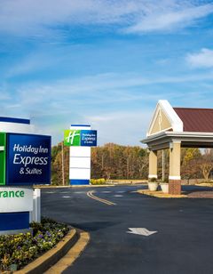 Holiday Inn Express Hotel & Suites