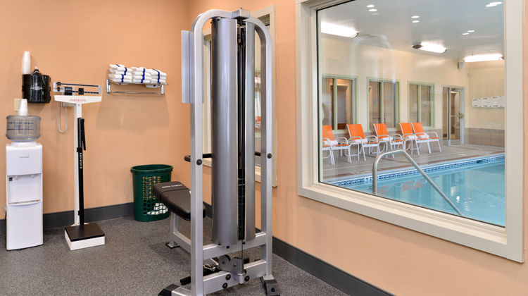 Holiday Inn Express & Suites Cincinnati Health Club