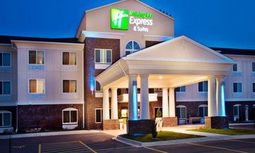 Holiday Inn Express Hotel & Suites