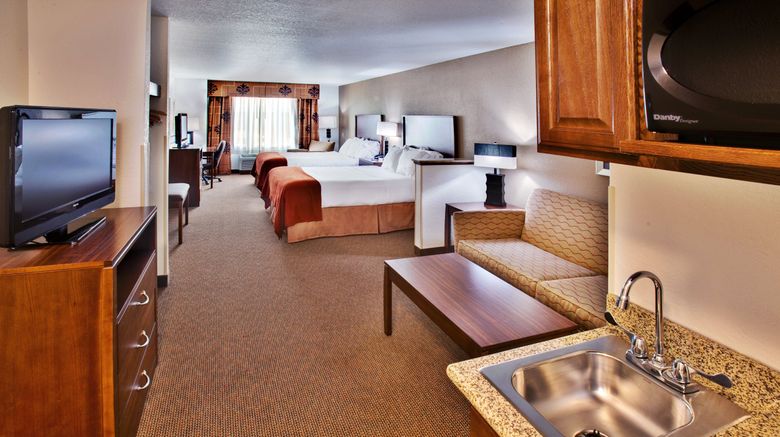 <b>Holiday Inn Express Hotel & Suites Suite</b>. Images powered by <a href="https://www.leonardoworldwide.com/" title="Leonardo Worldwide" target="_blank">Leonardo</a>.