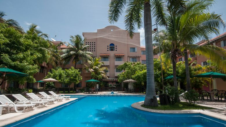 <b>Holiday Inn Ciudad del Carmen Pool</b>. Images powered by <a href="https://www.leonardoworldwide.com/" title="Leonardo Worldwide" target="_blank">Leonardo</a>.