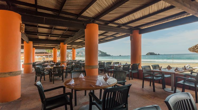 Holiday Inn Resort Ixtapa Restaurant