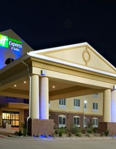 Holiday Inn Express & Suites Childress