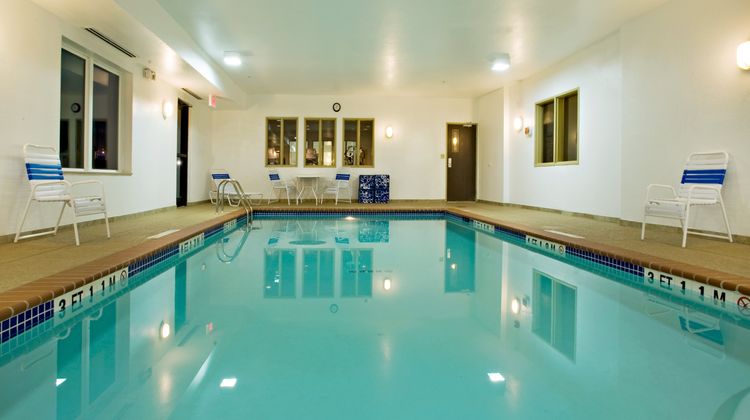 Holiday Inn Express & Suites Childress Pool