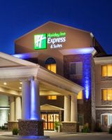 Holiday Inn Express Hotel & Suites