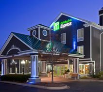 Holiday Inn Express Grand Rapids SW Exterior