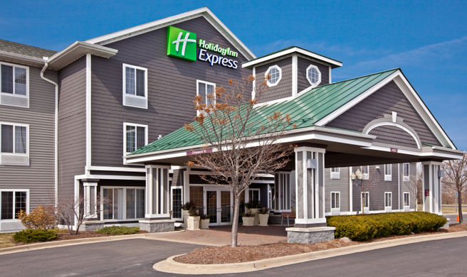 Holiday Inn Express Grand Rapids SW Exterior