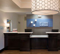 Holiday Inn Express Hotel & Suites Lobby