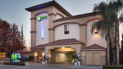 Holiday Inn Express