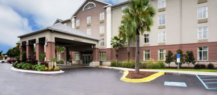 Holiday Inn Express Hotel & Suites Exterior