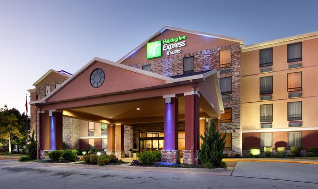 Holiday Inn Express & Suites Harrison Exterior