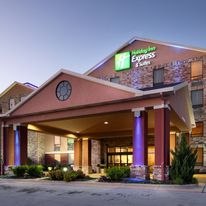 Holiday Inn Express & Suites Harrison