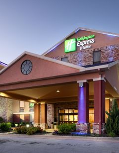Holiday Inn Express & Suites Harrison