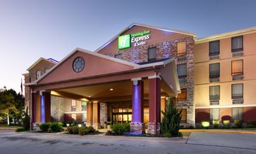 Holiday Inn Express & Suites Harrison