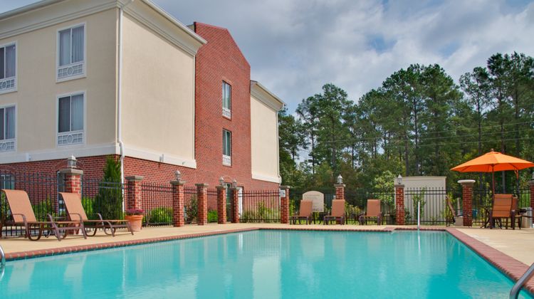Holiday Inn Express Hotel & Suites Pool